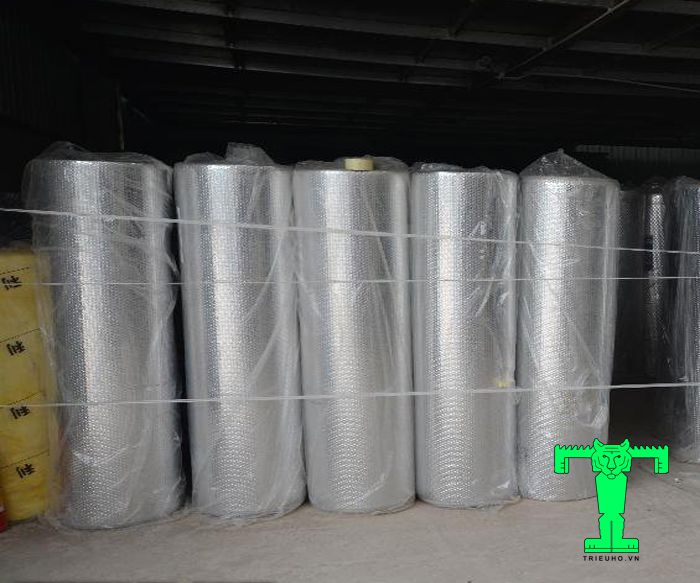 Tấm cách nhiệt Cát Tường có ưu điểm nổi bật nhất là khả năng cách nhiệt, cách âm Tấm cách nhiệt Cát Tường có ưu điểm nổi bật nhất là khả năng cách nhiệt, cách âm