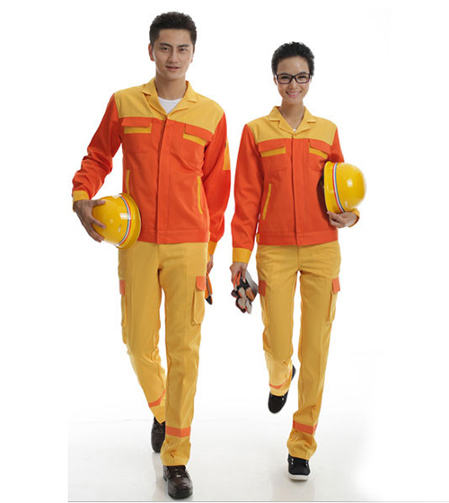 Trang bị bảo hộ lao động trước khi thi công tấm Panel rockwool chống cháy Trang bị bảo hộ lao động trước khi thi công tấm Panel rockwool chống cháy