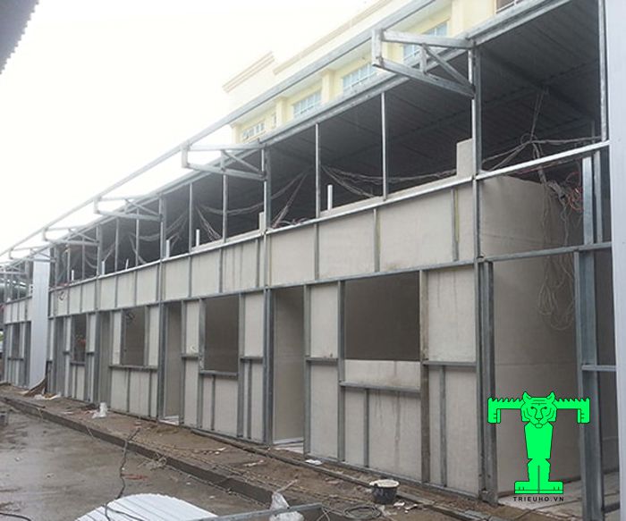 Thi công tấm vách Cemboard cần chú ý đến cách chọn loại khung sắt
